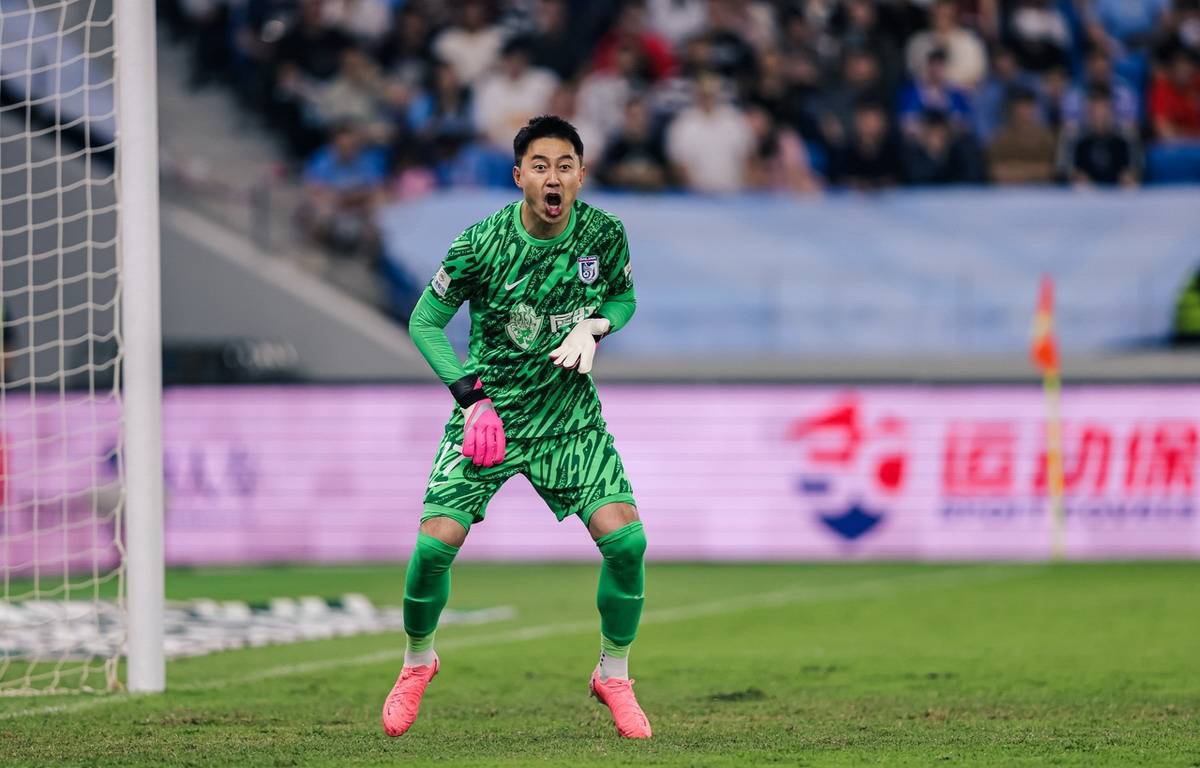 米兰体育官网-关于集结日突围战来临，西汉姆围绕中超遗憾出局，话题不断，年轻球员得到机会的信息