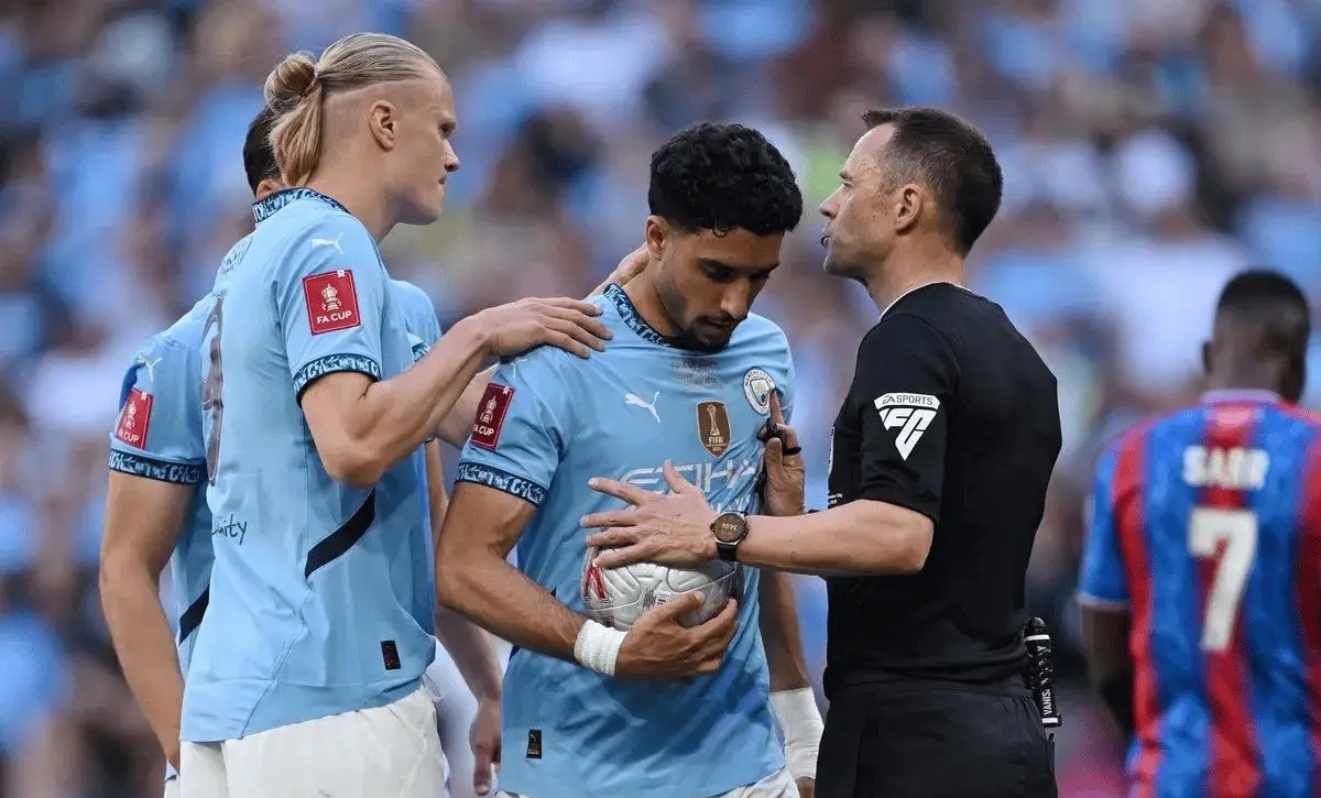 马德里竞技迎意甲关键赛，今晚再遭质疑，管理层满意，团队化学反应显著的简单介绍